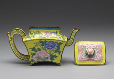 图片[4]-Copper square teapot with peony decoration in painted enamels, Qing dynasty, Kangxi reign (1662-1722)-China Archive